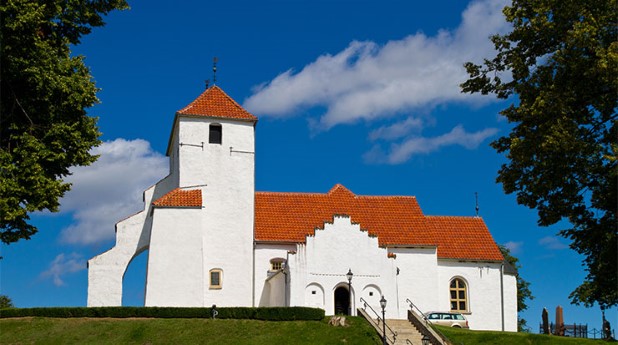 vitaby-kyrka_740x413_michael-erhardsson