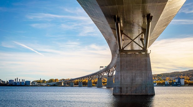 Stålspont på Sundsvallsbron